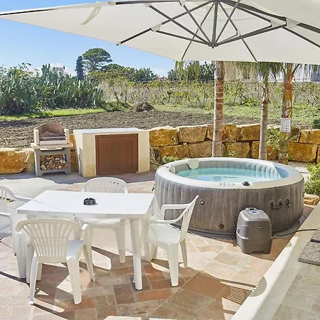 L A - Private Jacuzzi *